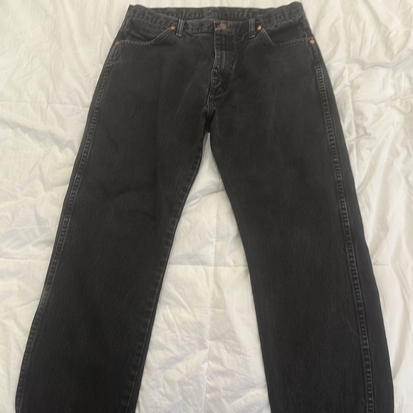 Vintage men’s wrangler black jeans size W36 L32 fits more like size W32 - Picture 3 of 5